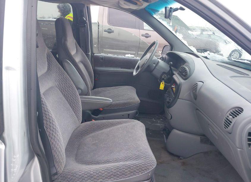 Photo 5 of 2000 Dodge Grand CARAVAN SE (VIN 2B4GP44G2YR782177)