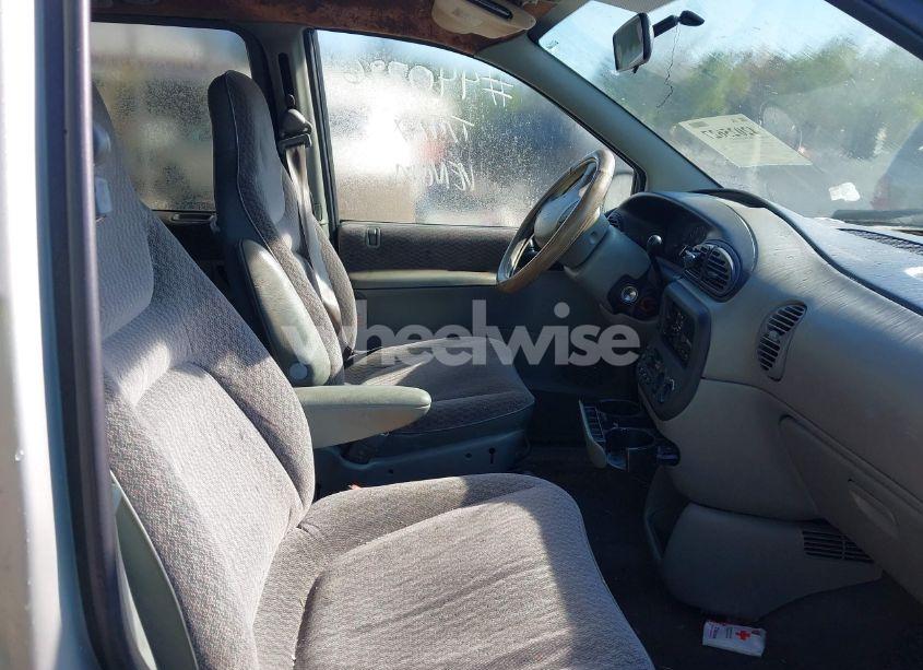 Photo 5 of 1999 Dodge Grand CARAVAN SE (VIN 2B4GP44GXXR440796)