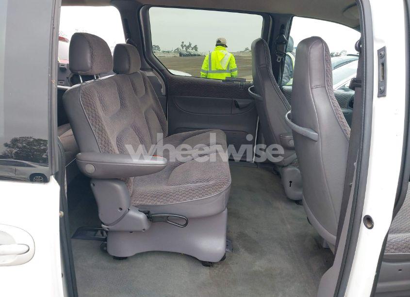 Photo 8 of 2000 Dodge Grand CARAVAN SE (VIN 2B4GP44R1YR734915)