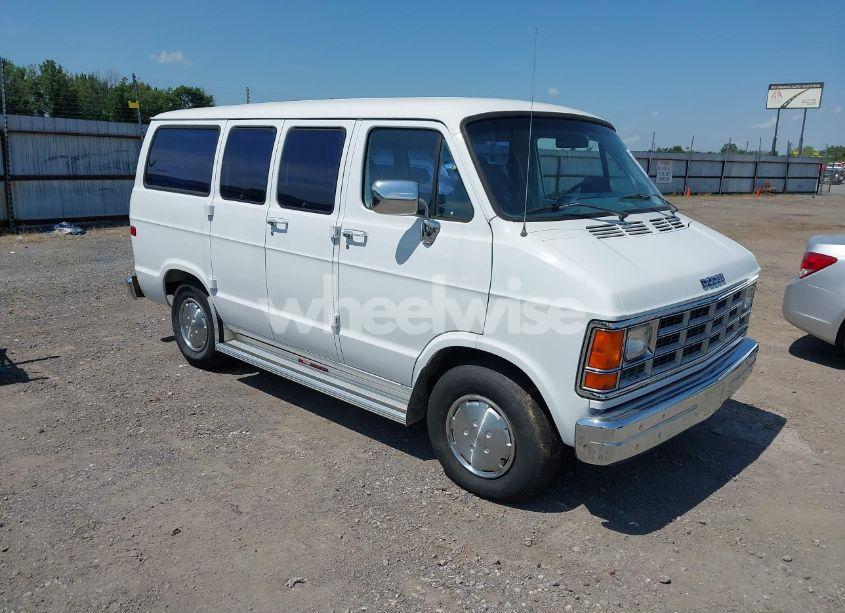 1992 Dodge Ram WAGON B150 (VIN 2B4HB15X8NK125341) main photo