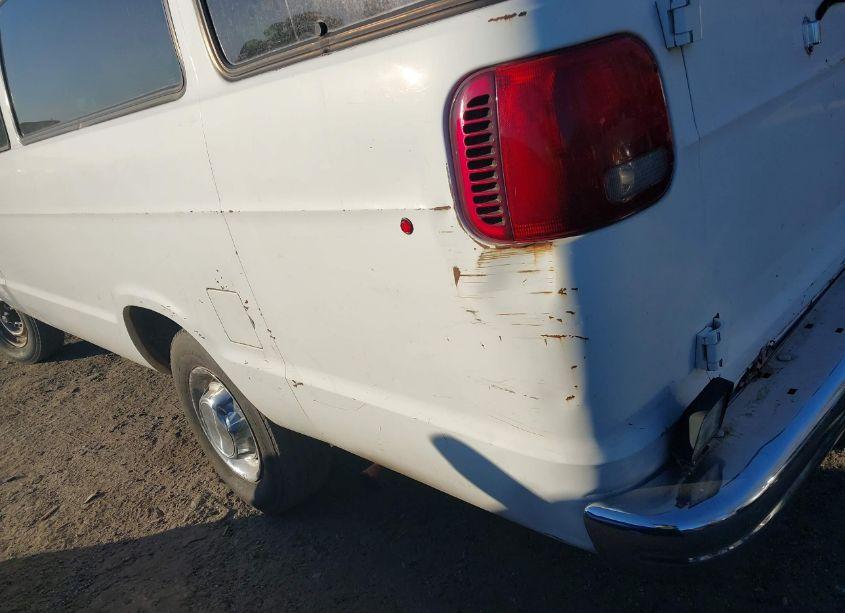 Photo 12 of 1996 Dodge Ram WAGON B3500 (VIN 2B5WB35Z5TK183176)