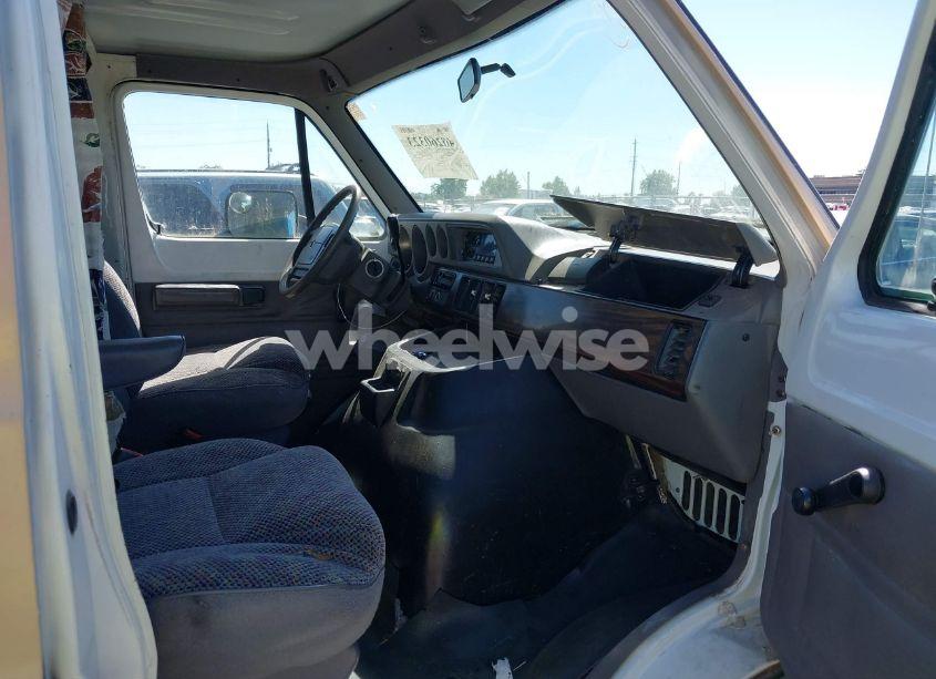 Photo 5 of 1996 Dodge Ram WAGON B3500 (VIN 2B5WB35Z9TK160063)