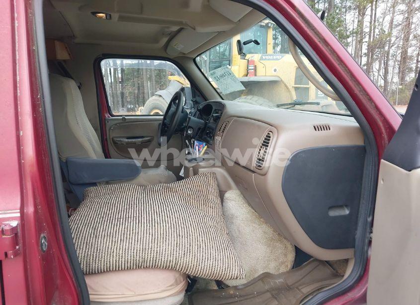 Photo 5 of 2001 Dodge Ram VAN 1500 CONVERSION (VIN 2B6HB11X11K550262)