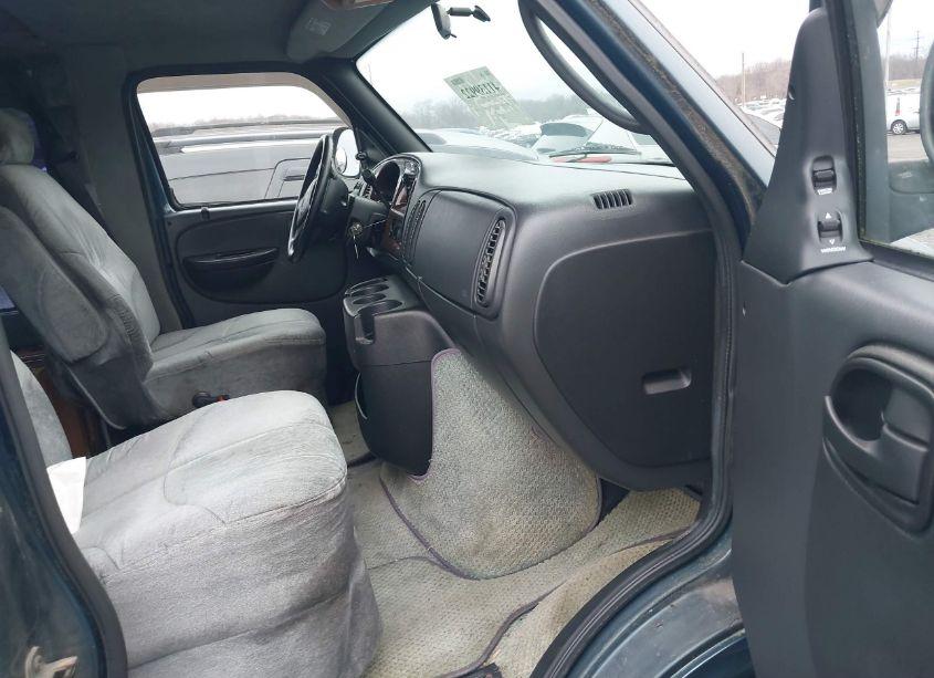 Photo 5 of 2001 Dodge Ram VAN 1500 CONVERSION (VIN 2B6HB11Y81K557637)