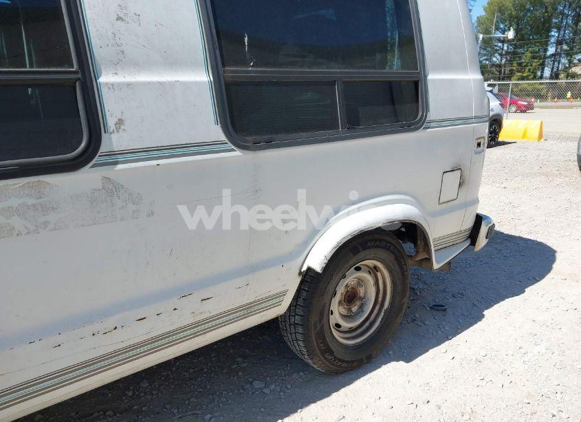 Photo 6 of 1992 Dodge Ram VAN B250 (VIN 2B6HB21Y9NK146890)