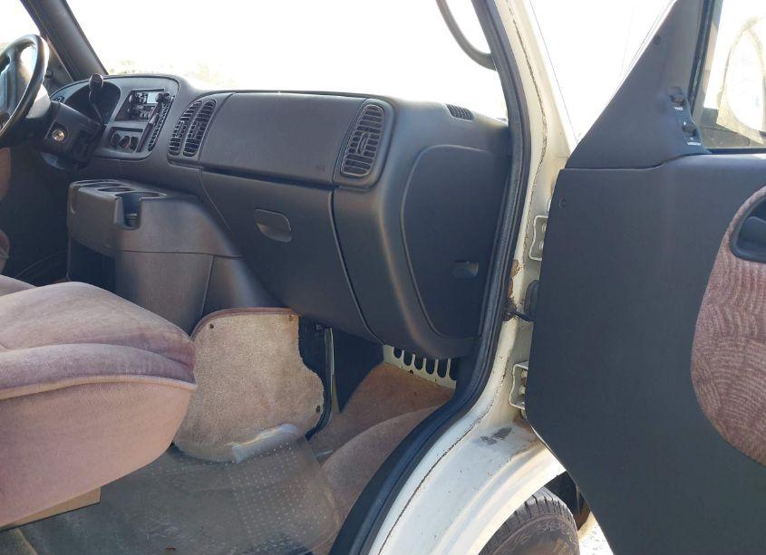 Photo 5 of 2001 Dodge Ram VAN 3500 CONVERSION (VIN 2B6KB31Z21K516513)