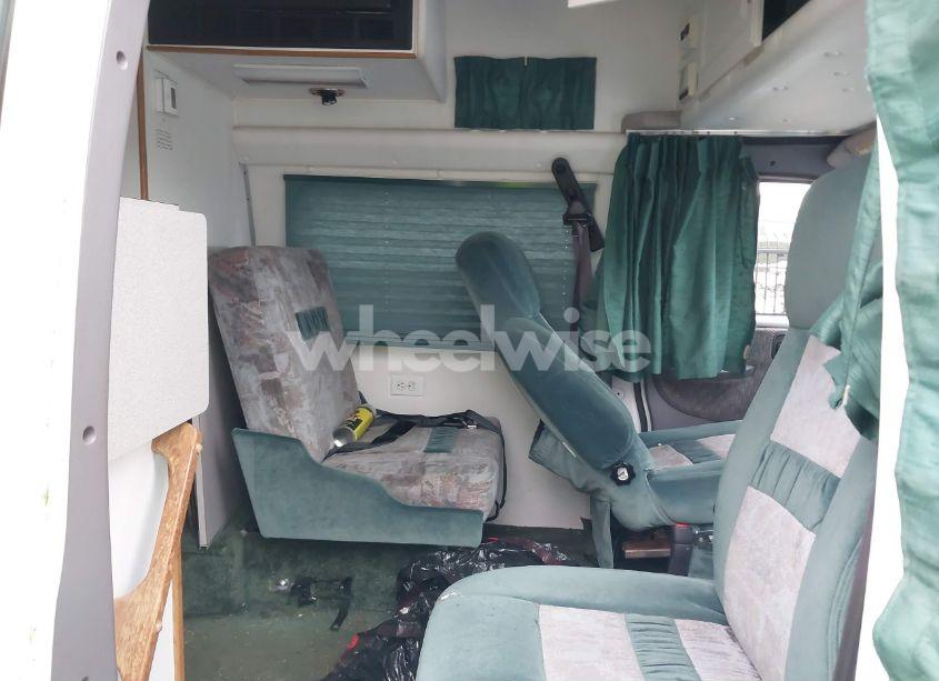 Photo 8 of 1998 Dodge Ram VAN 3500 COMMERCIAL/COMMERCIAL MAXI/CONVERSION (VIN 2B6KB31Z4WK162937)