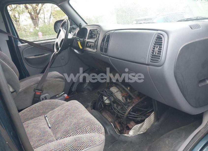 Photo 5 of 2000 Dodge Ram VAN 1500 CONVERSION (VIN 2B7HB11Y3YK127939)