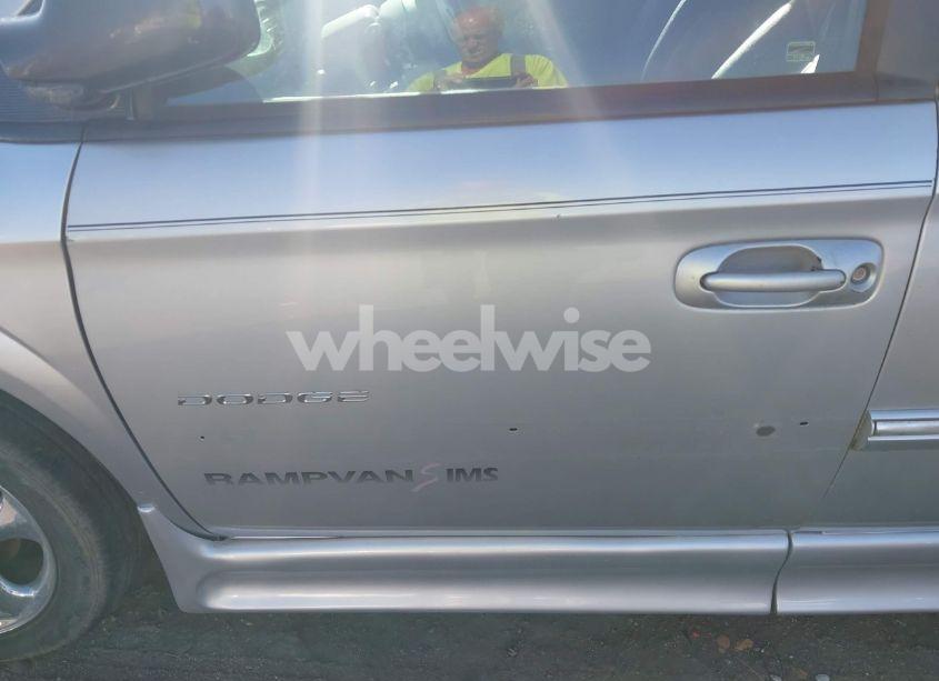 Photo 14 of 2001 Dodge Grand CARAVAN ES (VIN 2B8GP54LX1R376249)