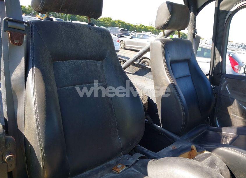 Photo 8 of 1988 Jeep Wrangler SAHARA (VIN 2BCCV8124JB517400)