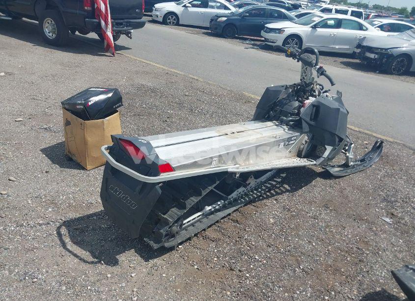 Photo 4 of 2011 Ski Doo SUMMIT (VIN 2BPSCTBB4BV0000Z0)