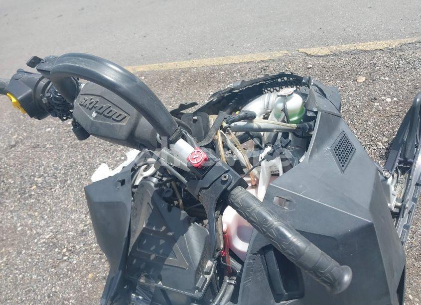 Photo 7 of 2011 Ski Doo SUMMIT (VIN 2BPSCTBB4BV0000Z0)