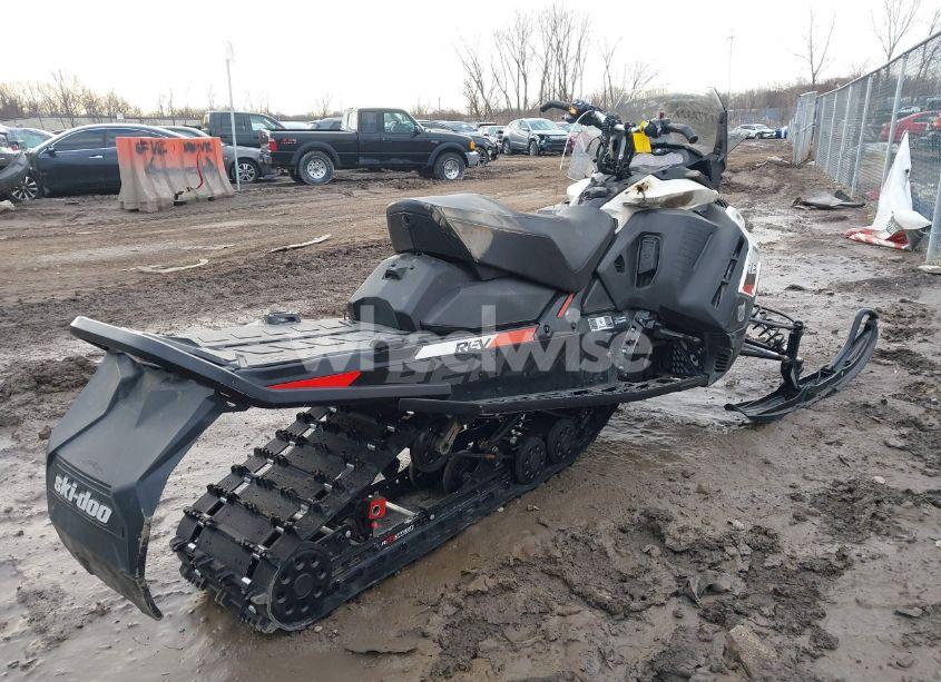 Photo 4 of 2019 Ski Doo SNOWMOBILE (VIN 2BPSDUKB6KV000023)