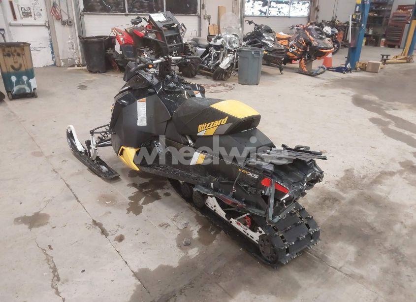 Photo 3 of 2016 Skidoo Blizzard N/A (VIN 2BPSNYGA8GV000147)