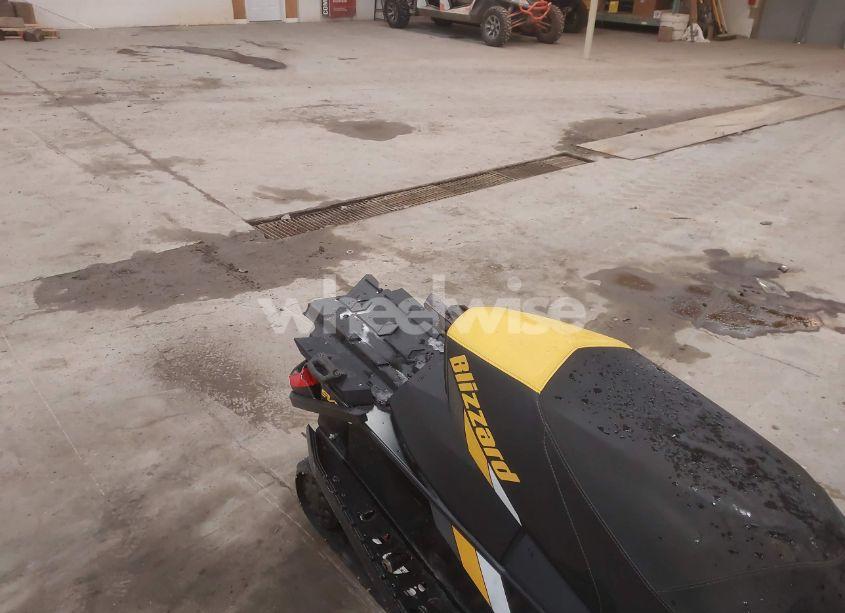 Photo 8 of 2016 Skidoo Blizzard N/A (VIN 2BPSNYGA8GV000147)