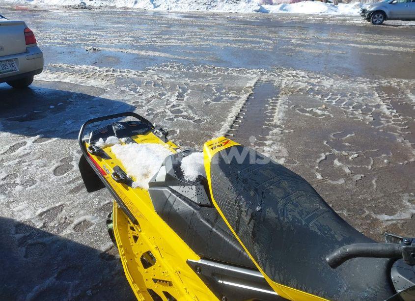 Photo 8 of 2024 Ski-doo Mxz N/A (VIN 2BPSUCRC5RV000663)