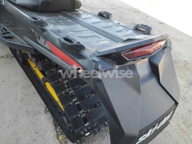 Photo 6 of 2023 SKIDOO MXZ ADRENA N/A (VIN 2BPSUDRD3RV000028)