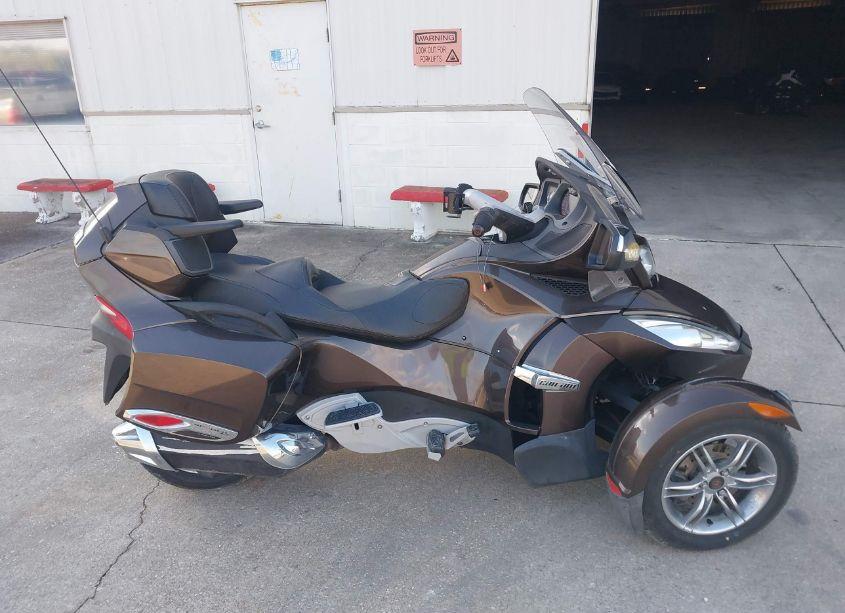 Photo 12 of 2012 Can-am Spyder ROADSTER RT-LTD (VIN 2BXJBRC11CV000209)