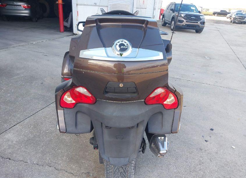 Photo 6 of 2012 Can-am Spyder ROADSTER RT-LTD (VIN 2BXJBRC11CV000209)