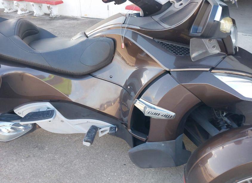 Photo 8 of 2012 Can-am Spyder ROADSTER RT-LTD (VIN 2BXJBRC11CV000209)