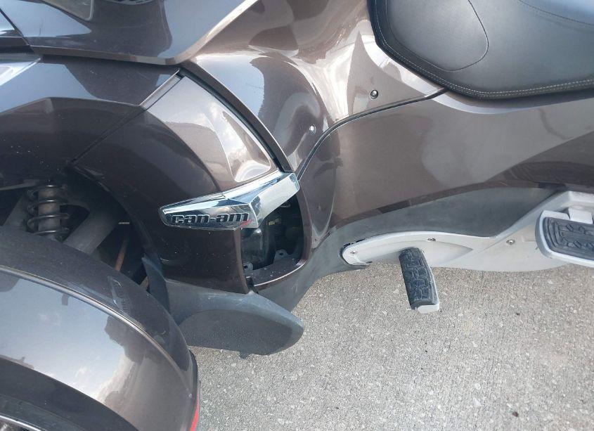 Photo 9 of 2012 Can-am Spyder ROADSTER RT-LTD (VIN 2BXJBRC11CV000209)