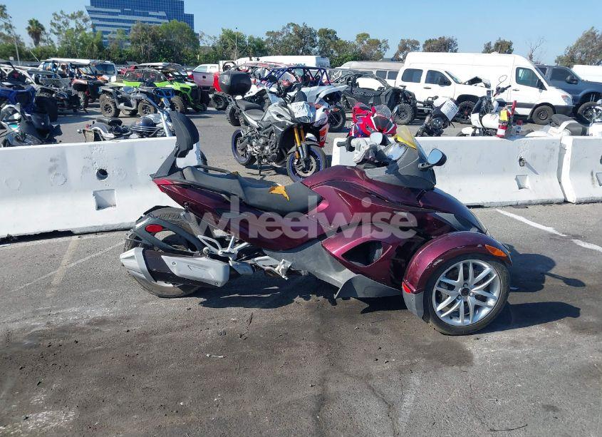 Photo 11 of 2014 Can-am Spyder ROADSTER RS/RS-S (VIN 2BXNABC13EV000906)