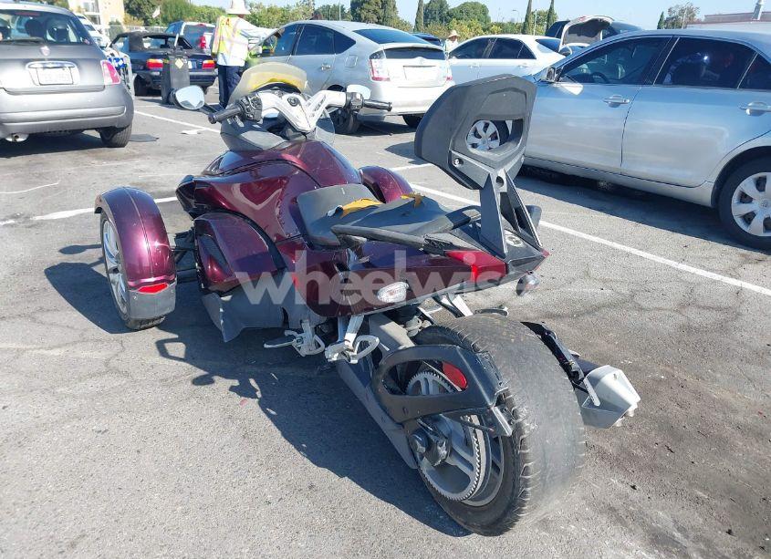 Photo 3 of 2014 Can-am Spyder ROADSTER RS/RS-S (VIN 2BXNABC13EV000906)