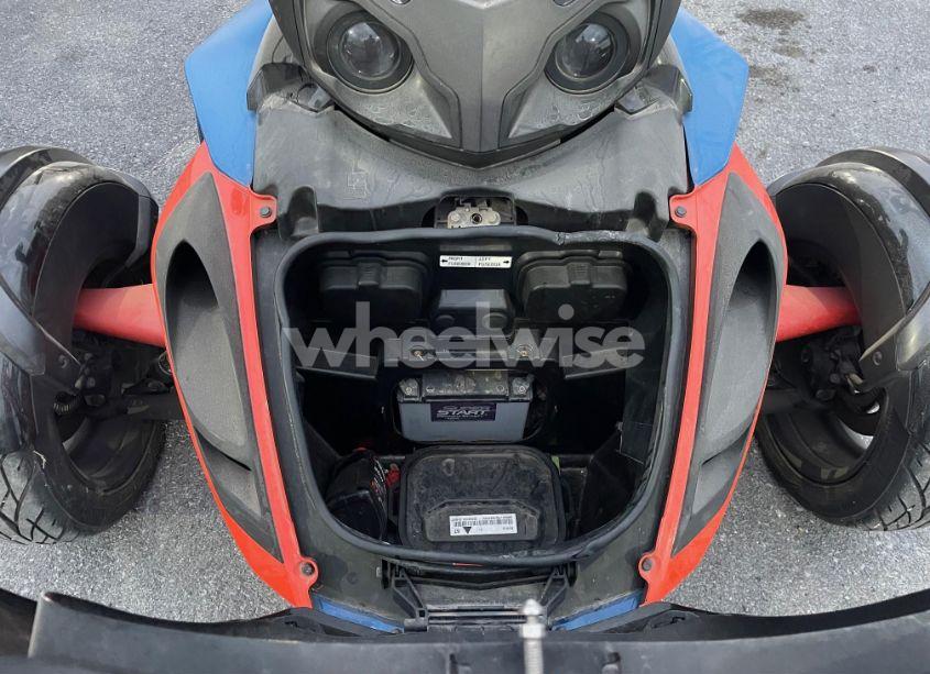 Photo 12 of 2015 Can-am Spyder ROADSTER RS/RS-S/RS-S SPEC SERIES (VIN 2BXNABC46FV000359)