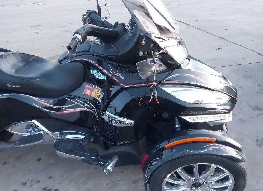 Photo 16 of 2015 Can-am Spyder ROADSTER RT/RT-S/S SERIES/LTD (VIN 2BXNBDD22FV003751)