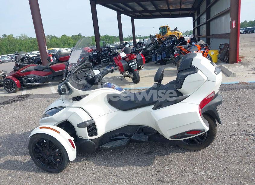 Photo 13 of 2018 Can-am Spyder ROADSTER RT/RT LIMITED/RT LIMITED 10TH ANNIVERSARY (VIN 2BXNBDD25JV004207)