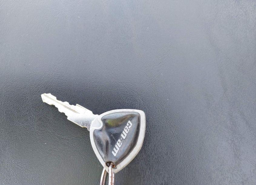 Photo 11 of 2016 Can-am Spyder ROADSTER RT/RT-S/LTD/SP SERIES (VIN 2BXNBDD28GV002623)