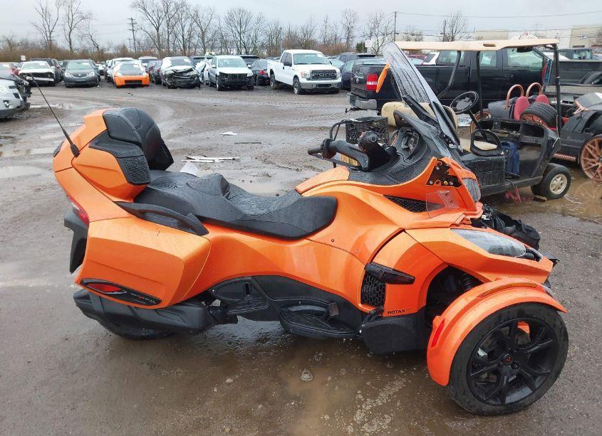 Photo 12 of 2019 Can-am Spyder ROADSTER RT/RT LIMITED (VIN 2BXNBDD2XKV000509)