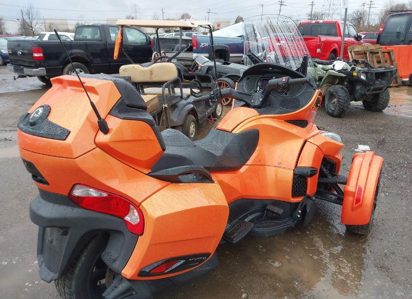 Photo 4 of 2019 Can-am Spyder ROADSTER RT/RT LIMITED (VIN 2BXNBDD2XKV000509)