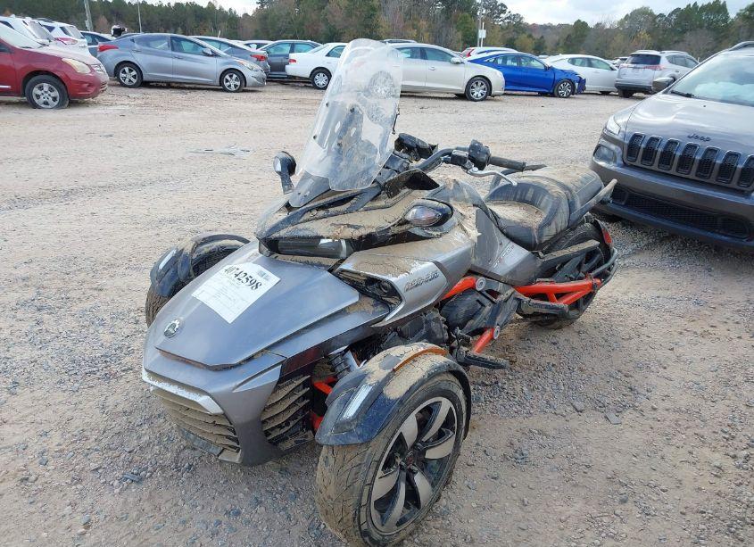 2015 Can-am Spyder ROADSTER F3/F3-S (VIN 2BXRDCD28FV001833) main photo