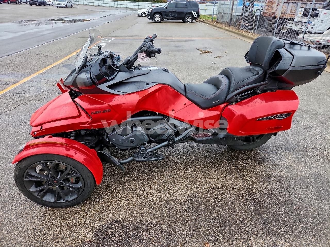 Photo 3 of 2022 CAN-AM SPYDER ROADSTER F3-T (VIN 2BXREDD26NV002237)