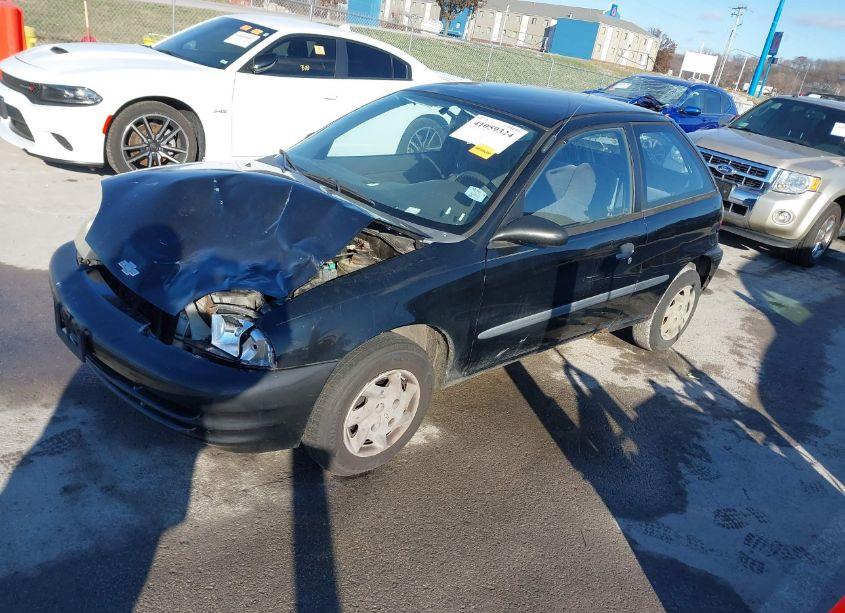 Photo 2 of 2000 Chevrolet Metro LSI (VIN 2C1MR2222Y6701639)