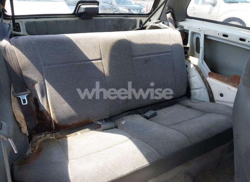 Photo 8 of 1999 Chevrolet Metro LSI (VIN 2C1MR2225X6709166)