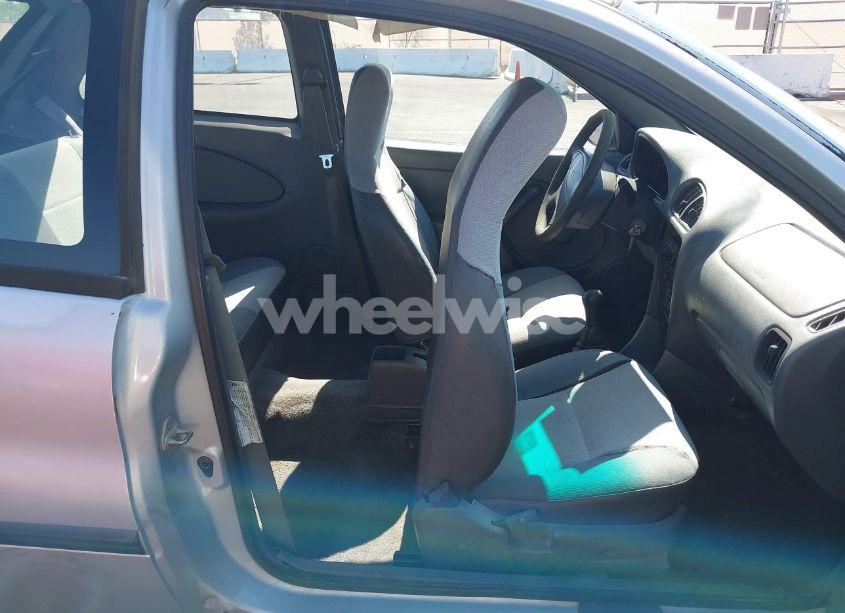 Photo 8 of 1999 Chevrolet Metro N/A (VIN 2C1MR2267X6718387)