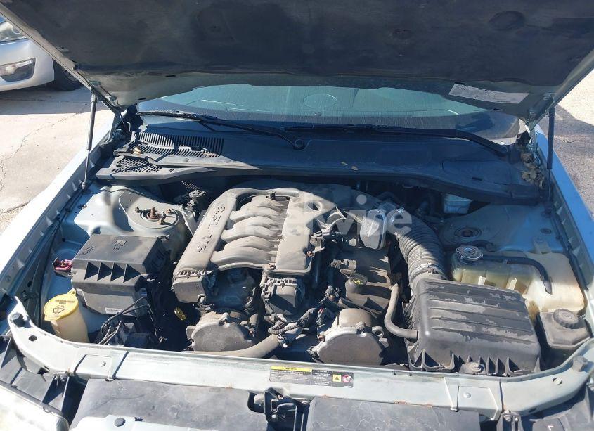 Photo 10 of 2005 Chrysler 300 TOURING (VIN 2C3AA53G65H176016)