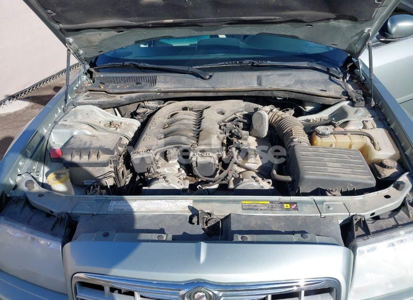 Photo 10 of 2005 Chrysler 300 TOURING (VIN 2C3AA53G85H556183)