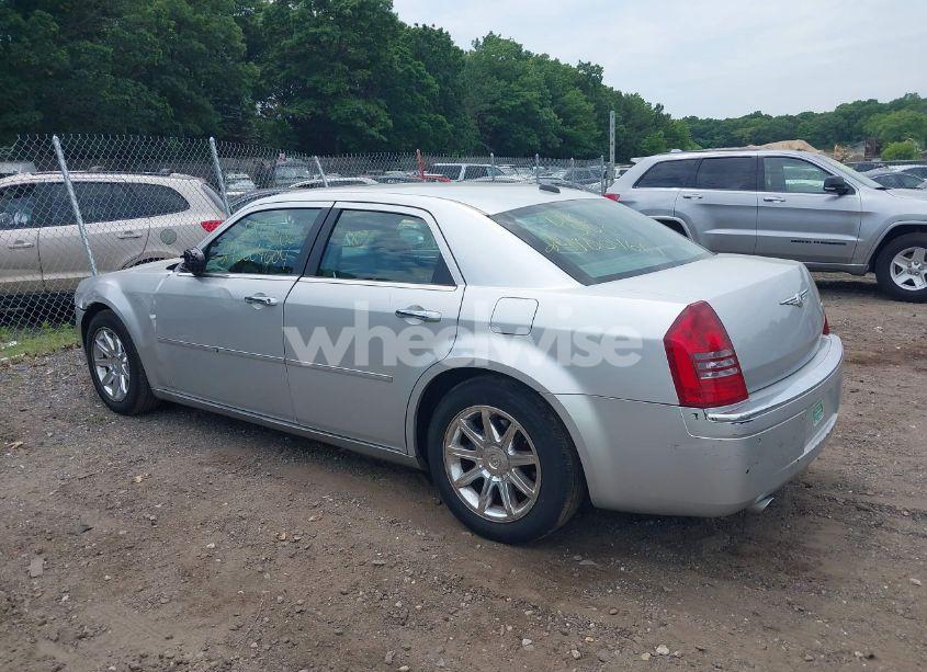 Photo 3 of 2005 Chrysler 300c (VIN 2C3AA63H05H114920)