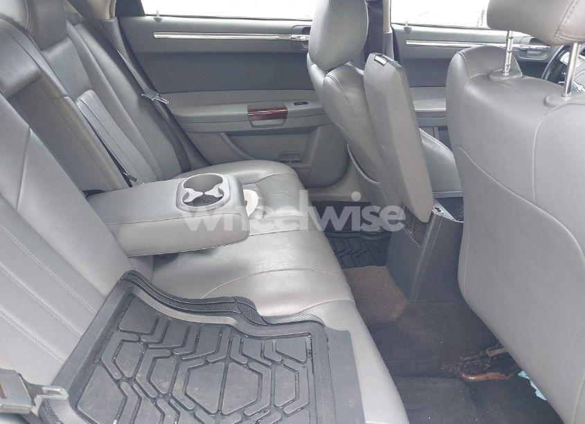 Photo 8 of 2005 Chrysler 300c (VIN 2C3AA63H05H114920)