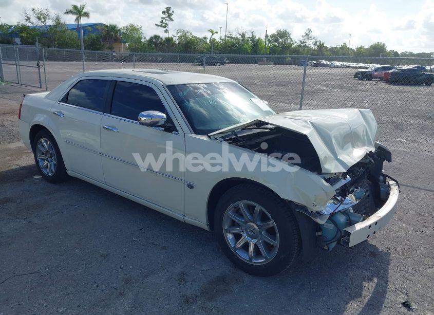 2005 Chrysler 300c (VIN 2C3AA63H15H132651) main photo