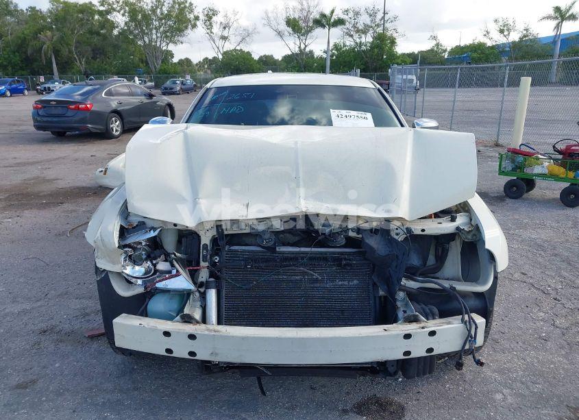Photo 13 of 2005 Chrysler 300c (VIN 2C3AA63H15H132651)