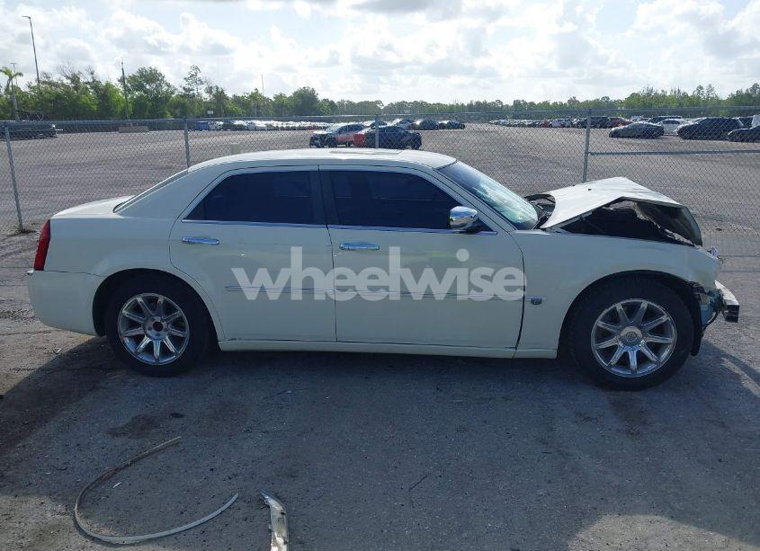 Photo 14 of 2005 Chrysler 300c (VIN 2C3AA63H15H132651)