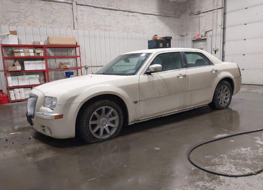 Photo 2 of 2005 Chrysler 300c (VIN 2C3AA63H15H500522)