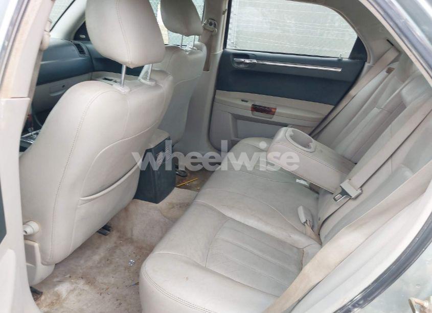 Photo 8 of 2005 Chrysler 300c (VIN 2C3AA63H25H523422)