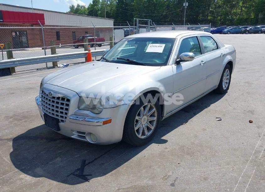 Photo 2 of 2005 Chrysler 300c (VIN 2C3AA63H35H560253)