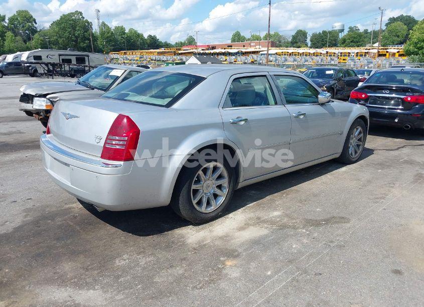 Photo 4 of 2005 Chrysler 300c (VIN 2C3AA63H35H560253)