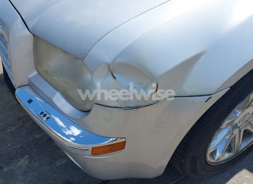 Photo 6 of 2005 Chrysler 300c (VIN 2C3AA63H35H560253)